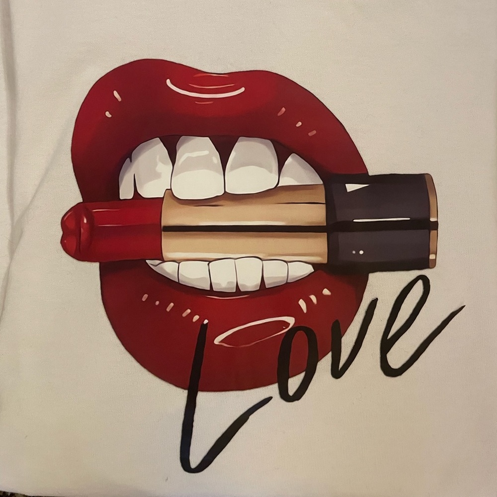 FOR SALE: lips/love tshirt
Price: $18
Size: large
One time design